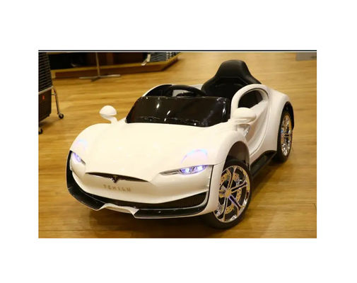 2023 Crianças Ride Electric On Car com controle remoto 12V Quatro rodas de dois lugares