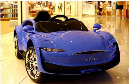 2023 Crianças Ride Electric On Car com controle remoto 12V Quatro rodas de dois lugares