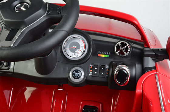 Crianças Red White Electric Ride On Toy Car com excelente desempenho a partir de e consumo