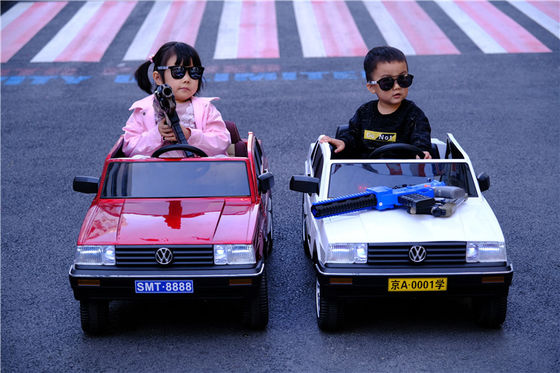 Crianças Electric Ride On Car Música e luzes Adequado para 3-8 anos de idade Cartão Tamanho 121x59x40cm