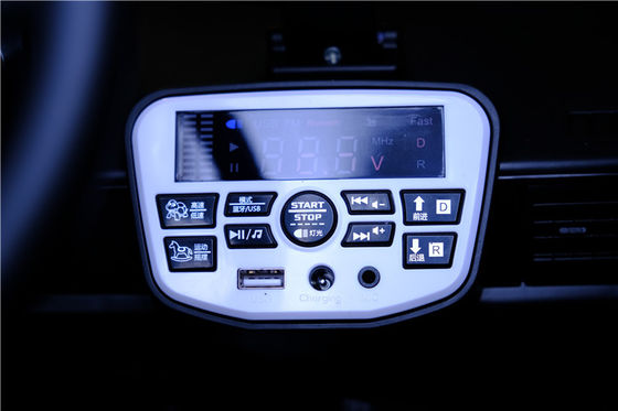 Crianças Electric Ride On Car Música e luzes Adequado para 3-8 anos de idade Cartão Tamanho 121x59x40cm
