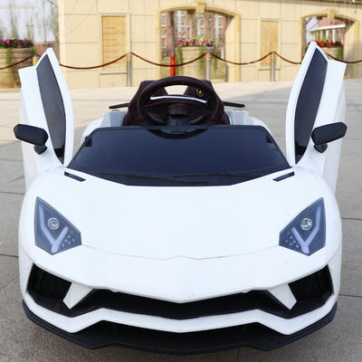 Carros de plástico Jogos para crianças Automóveis remotos Veículos elétricos para crianças Minicarros de dois lugares