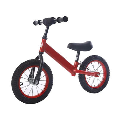 Tipo de plástico PP Crianças Negras Balance Bike Sem Pedal Pequeno Ride On Scooter Car para 3 anos de idade