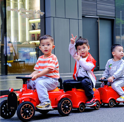 Tipo de plástico de PP Carrinho de balanço infantil em carros para crianças de 2 anos Função de educação infantil