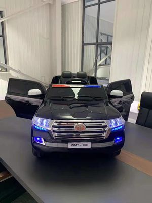 2023 Produtos Preto/Branco Assento Duplo 12V Bateria de controle remoto Passeio em Carros para Crianças