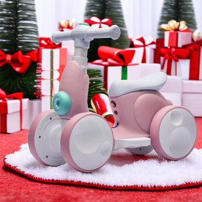 Roda de plástico Bibi Whistle Ride On Toy e personalizável para as crianças desfrutarem