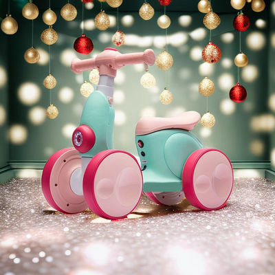 Roda de plástico Bibi Whistle Ride On Toy e personalizável para as crianças desfrutarem