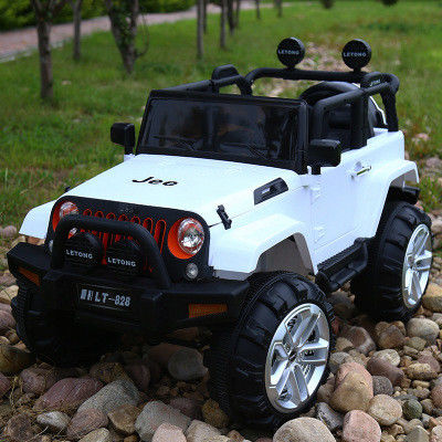 Controle remoto mais recente 12V Electric Ride On Car for Kids Bateria operada 380 * 4 Motor
