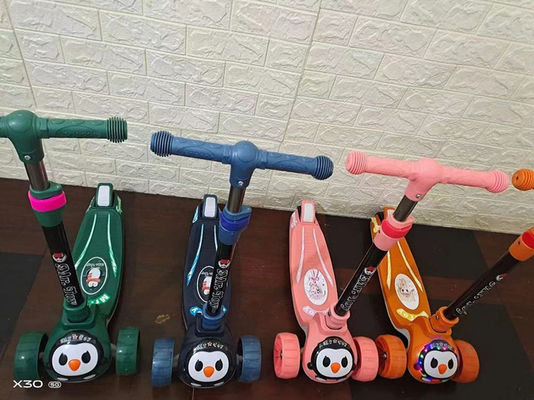 Big Wheel Pedal Scooter Crianças com Assento/Baby Kick Scooter Venda para Crianças Peso líquido 15,2kg