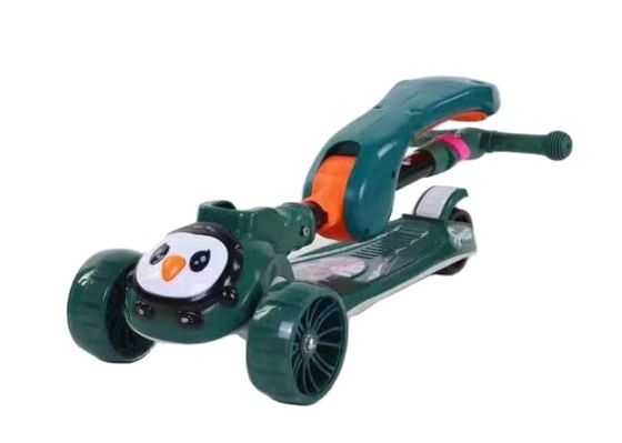 3 rodas de PU LED Baby Kick Scooter venda para crianças Função de música Iluminação Um clique dobrável
