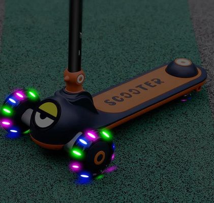 Assento de couro macio dobrável de um botão 3 rodas de passeio em scooter carro para crianças e durável