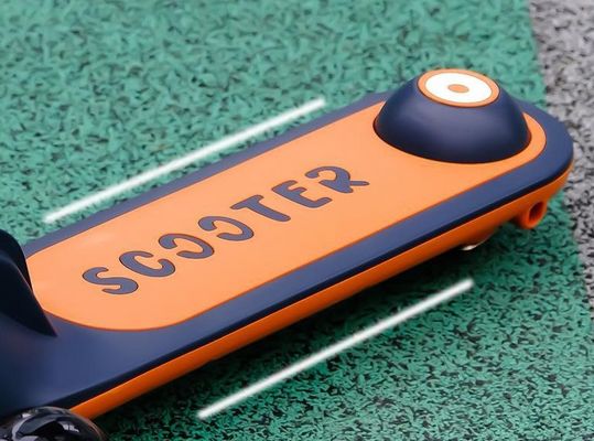 Assento de couro macio dobrável de um botão 3 rodas de passeio em scooter carro para crianças e durável