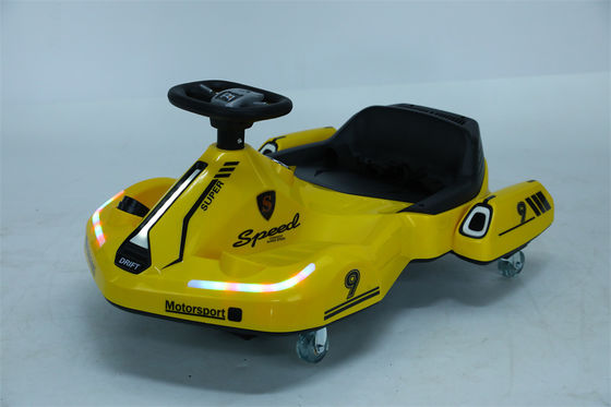 Cartão tamanho 79X55X22cm 2.4G Kids elétrico controle remoto de viagem no carro para Big Boy