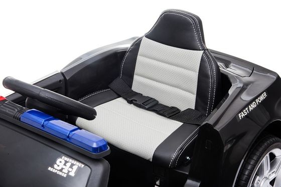 Carro de Polícia Elétrico de 12 V para Crianças Faixa Etária 2-4 Anos Com Luz de Aviso de Controle Remoto e Megafone 2023
