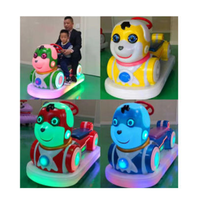 Venda direta Iluminação e controle remoto 24V Electric Ride On Car para crianças de 8 a 10 anos