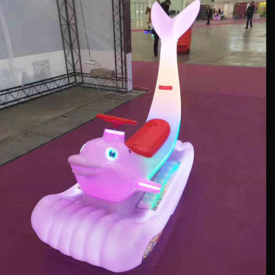 Unisex Electric Ride On Car para crianças e adultos Parque de diversões de golfinhos coloridos deslumbrante